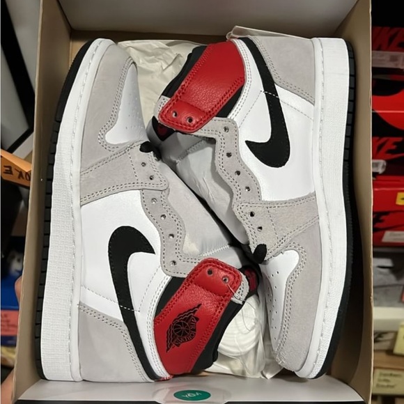 Air Jordan retro high og smoke grey